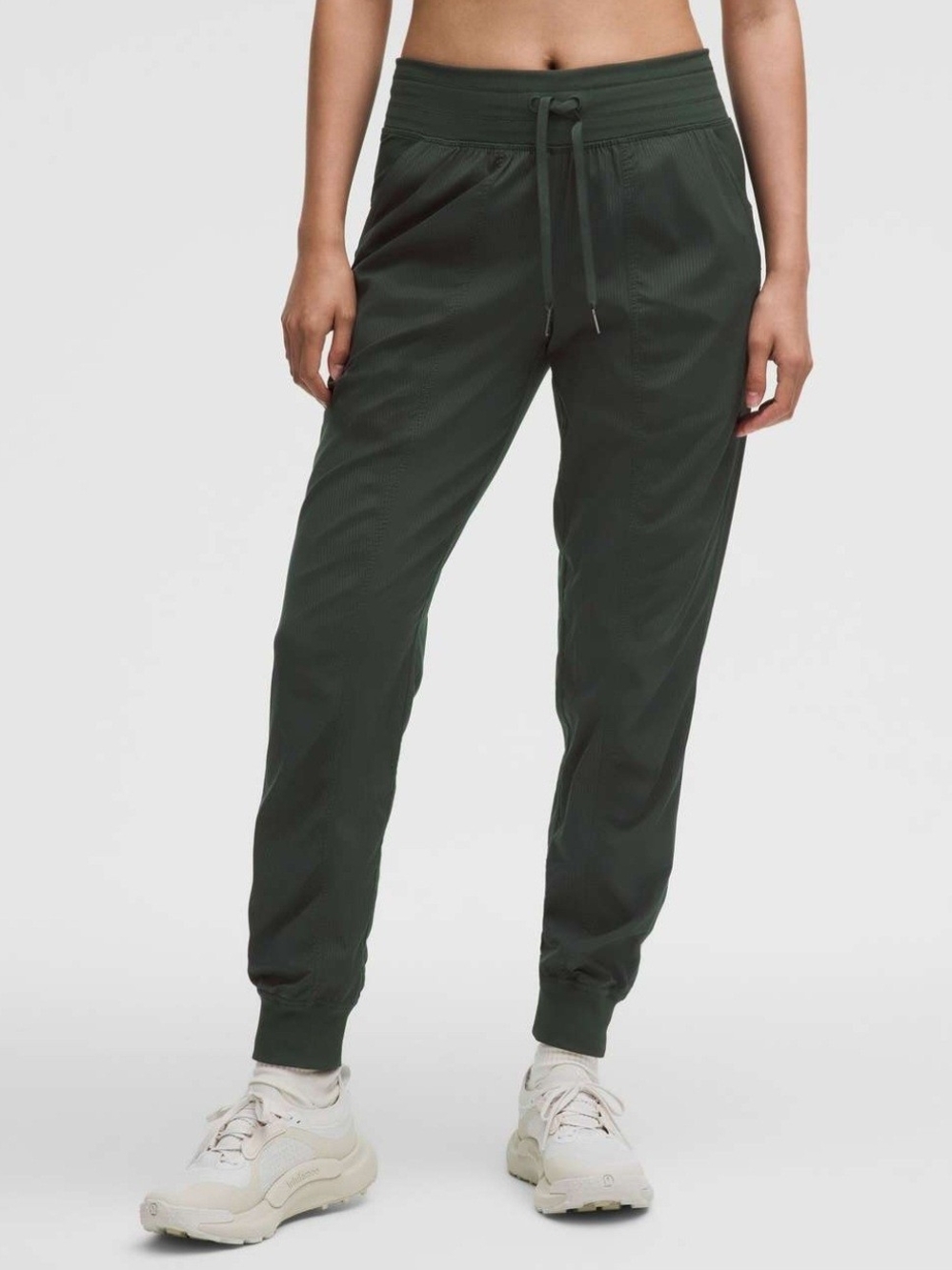 Lululemon Dance Studio Mid-Rise Jogger *Full Length in Rainforest Green Womens 0